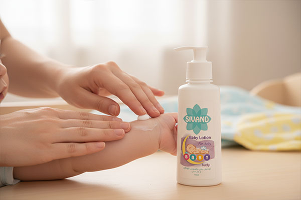 استفاده از لوسیون بدن بچه سیوند برای پوست کودک