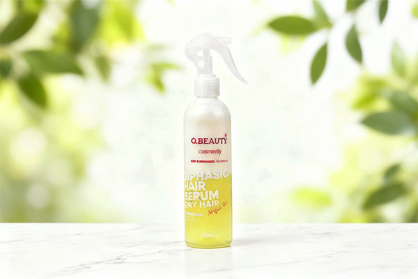 سرم دو فاز موهای خشک و آسیب دیده سریتا روی سطح مرمر سفید