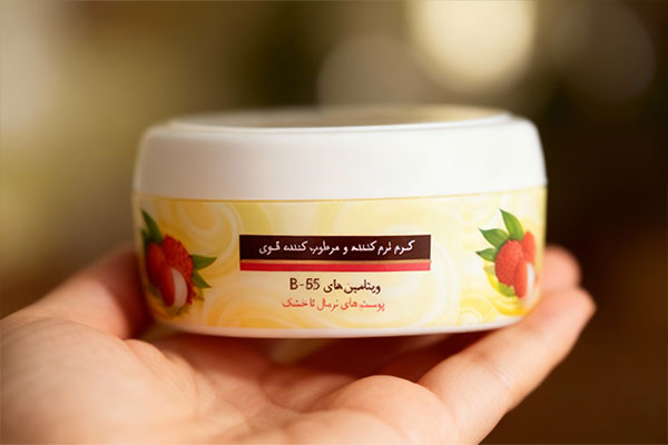 بافت نرم و جذب سریع کرم میوهای سیلکی تاچ مای