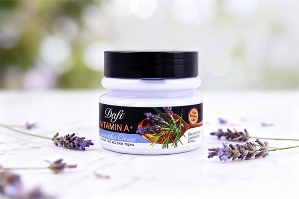 کرم مرطوب کننده اسطوخودوس دافی 270 میلی لیتر با عصاره اسطوخودوس