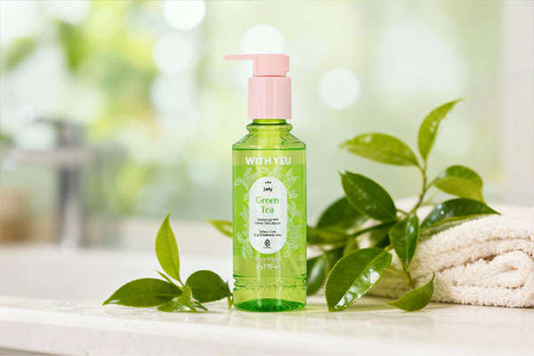 شوینده صورت پوست چرب ویت یو با ترکیبات طبیعی