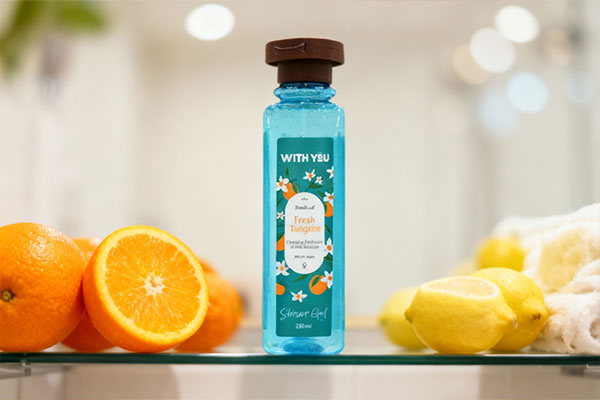 نرمی و آبرسانی پوست با شامپو بدن ویت یو مدل فرش تنجلو