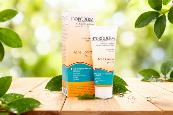 آبرسان هیدرودرم پوست چرب با ترکیبات طبیعی